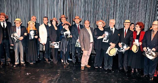 28 tiyatrocu Muhsin Ertuğrul’un eserlerini yeniden seslendirdi