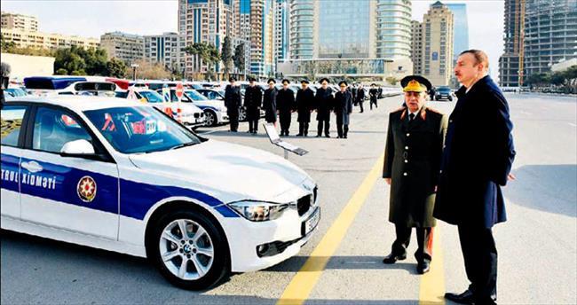 Yüz tanıyan akıllı devriye aracı yaptı