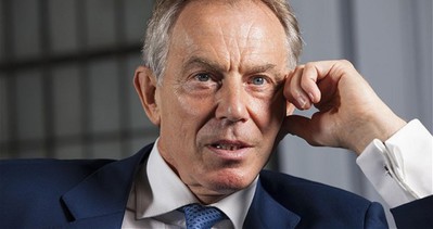 Blair’e ödül verdikleri için özür dilediler