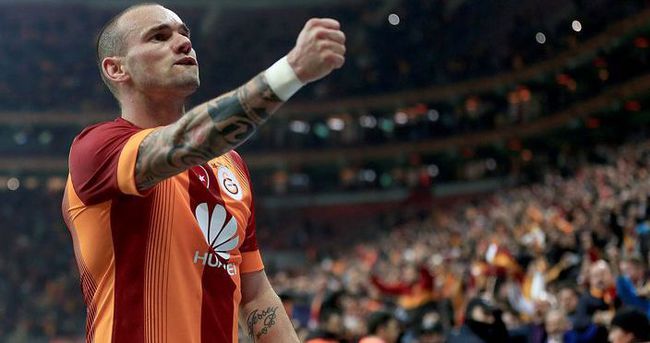Wesley Sneijder’den Volkan Demirel’e gözdağı