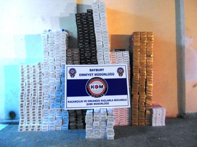 Bayburt’ta 7 Bin 810 Paket Kaçak Sigara Ele Geçirildi