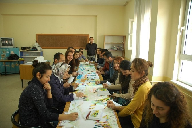 Manavgat’ta Rehber Öğretmenler Sertifikalarını Aldı