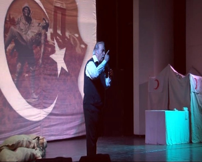 Şehitler Diyarı Çanakkale Tiyatrosu Büyük İlgi Gördü