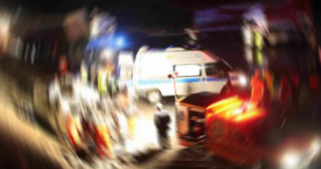Davutoğlu’nun konvoyunda trafik kazası