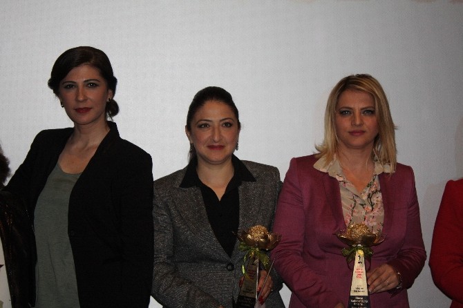 İdealist Kadınlar Onur Ödülleri Sahiplerini Buldu