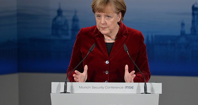 Merkel’den Avrupa Ordusuna destek