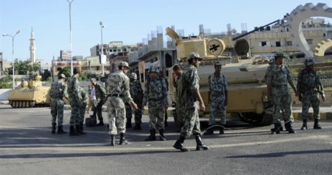 3 Mısır askeri öldürüldü