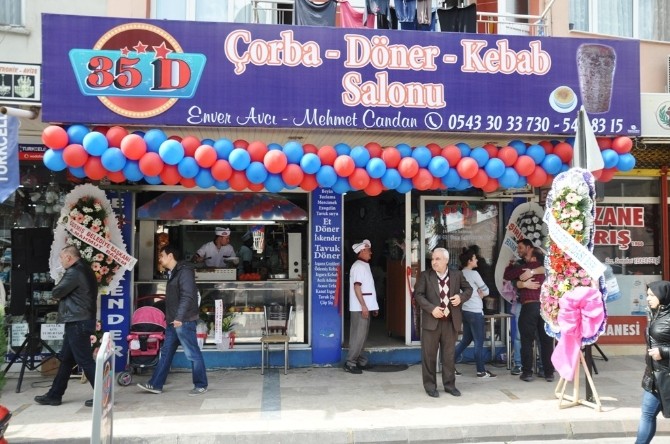 Başkan Badem, İsmini Plakadan Alan Restoranı Açtı