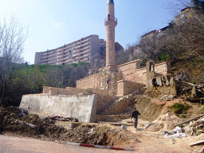 Bilecik’teki Tarihi Osmangazi Camii Restore Ediliyor