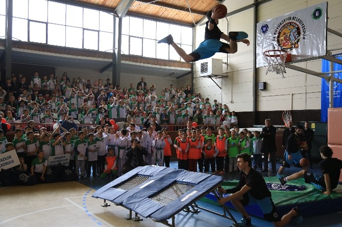 Okul Sporları Yenişehir’i Şenlendirdi