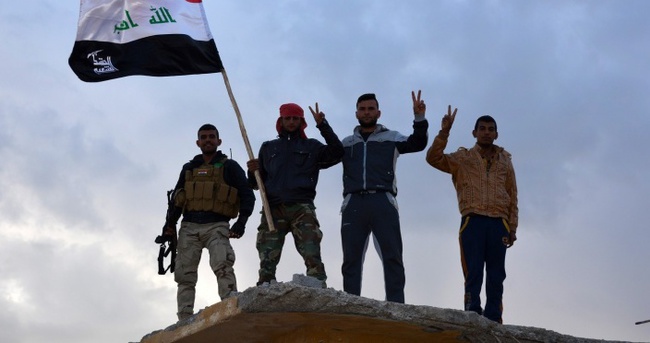 IŞİD Tikrit’te geriliyor