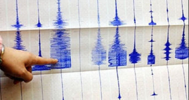 Endonezya’da büyük deprem
