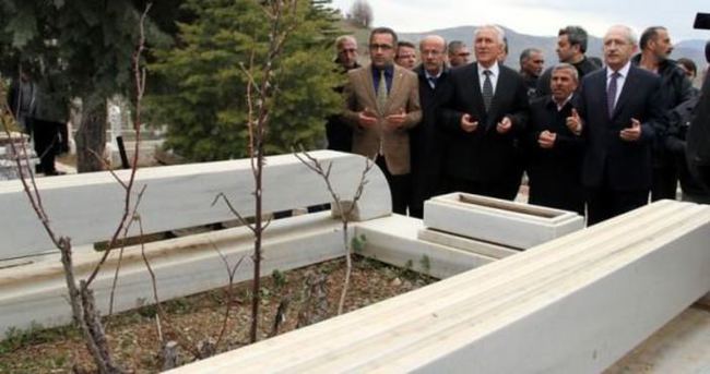 Şaşırttı! Kemal Kılıçdaroğlu’ndan türbe ziyareti