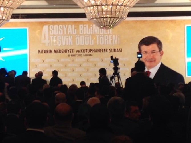 Dr. İsmail Gündoğdu, AK Parti’nin Ödül Töreni’ne Katıldı