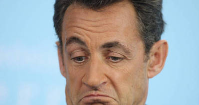Sarkozy yine siyaset sahnesinde