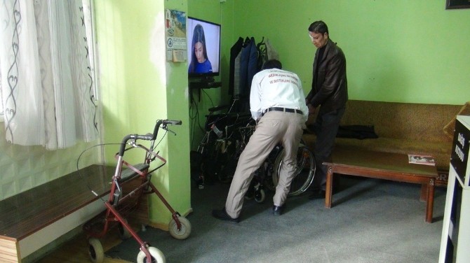 Erzincanlı Gurbetçiden Silopi’ye Tekerlekli Sandalye Yardımı