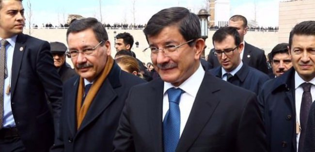 Başbakan Davutoğlu Melih Gökçek ile görüştü