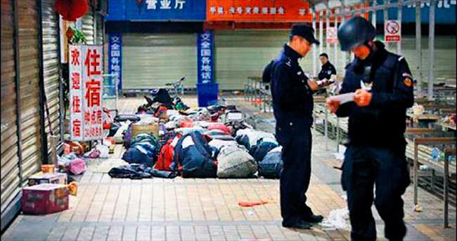 Bıçaklı katliamın şüphelileri asıldı