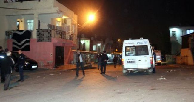 İzmir’de mahalle kavgası: 3 yaralı