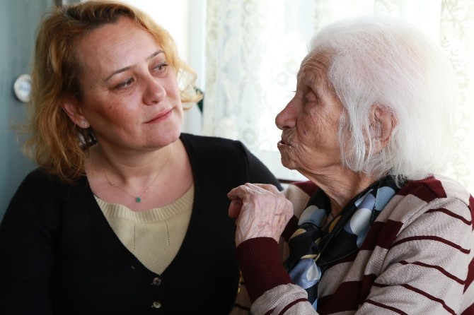 Bodrum Belediyesinden En Yaşlı Vatandaşlara Ziyaret