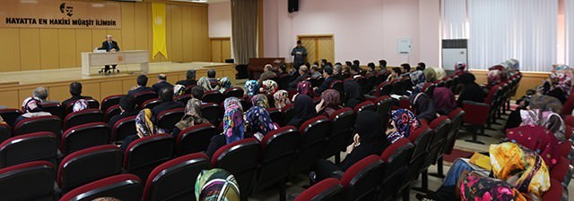 Prof. Dr. Mehmet Erdem’den Konferans