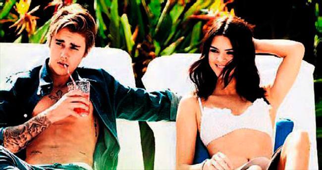 Justin ile Kendall’dan sıcak pozlar