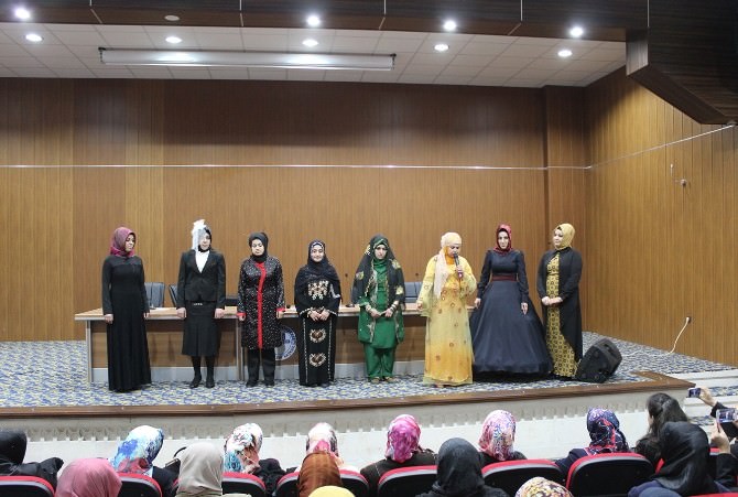 Mardin Müftülüğü’nden Kadınlara Konferans Ve Tiyatro Gösterimi