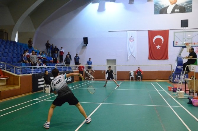 Badminton Grup Müsabakaları Aydın’da Yapıldı