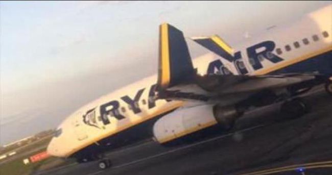Ryanair’in iki uçağı pistte birbirine dolaştı