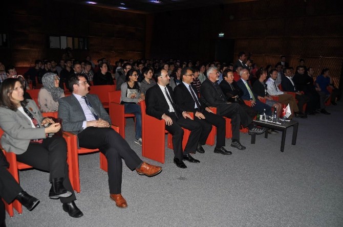 AGÜ Talks Söyleşisinin Konuğu Prof. Dr. Erhan Erkut Oldu