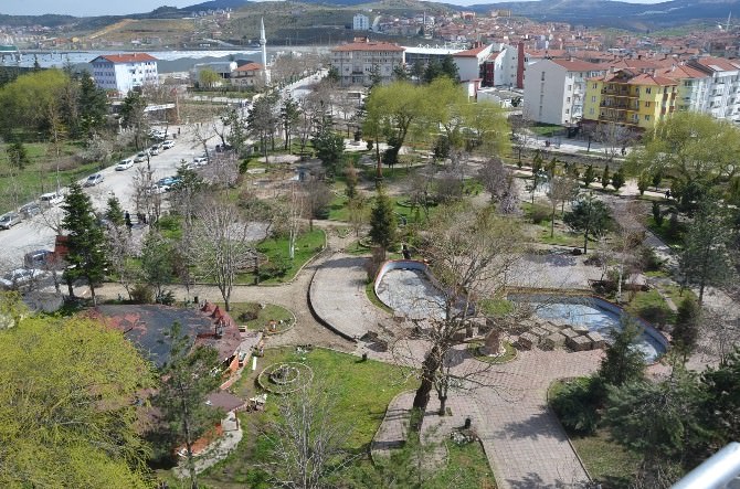 Osman Gazi Parkı Yepyeni Ve Modern Çehresiyle Bozüyüklülerle Buluşacak