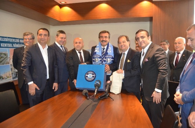 Çukurova Belediyesi’nden Demirspor’a 250 Bin TL’lik Destek