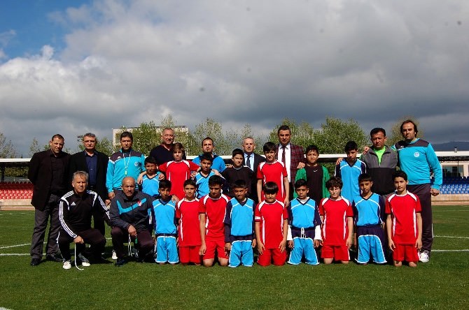 Büyükşehir’den 23 Nisan Futbol Turnuvası