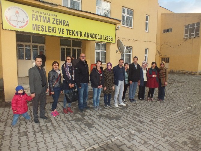 Fatma Zehra Mesleki Ve Teknik Anadolu Lisesi Öğrencileri Estonya Yolcusu