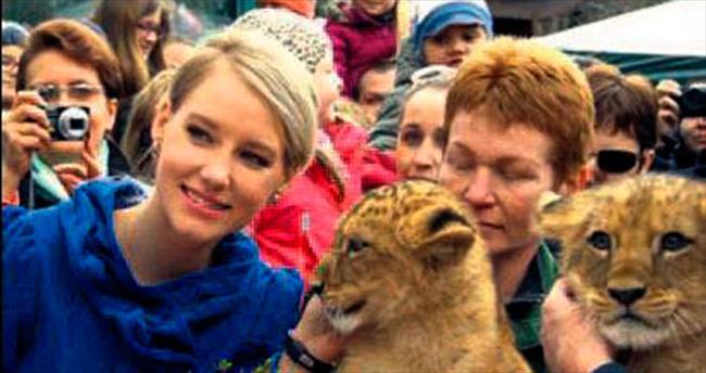 Ramzes ve Zara rötarlı vaftiz töreni