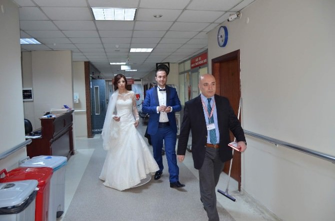Düğünden Çıkıp Hastaneye Gittiler