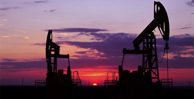 ’İran belirsizliği’ petrolü yükseltiyor