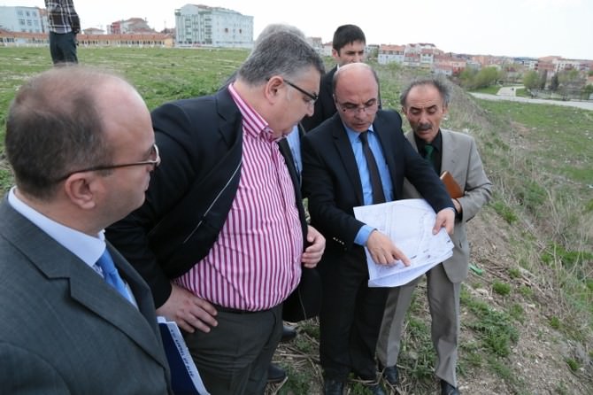 Kırklareli Belediye Başkanı Kesimoğlu, Süpürgeciler Sitesi’nde İncelemelerde Bulundu
