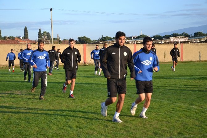Nazilli Belediyespor’da Camia Play-off’a Kilitlendi