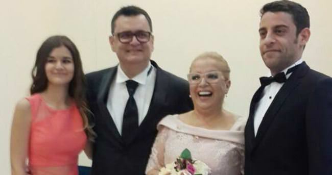 Dağhan Külegeç annesi Ayşe Erbulak’ın nikah şahidi oldu