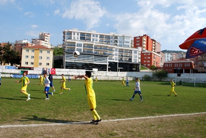 Şehit Şükrü Çavuş Futbol Turnuvası Başladı