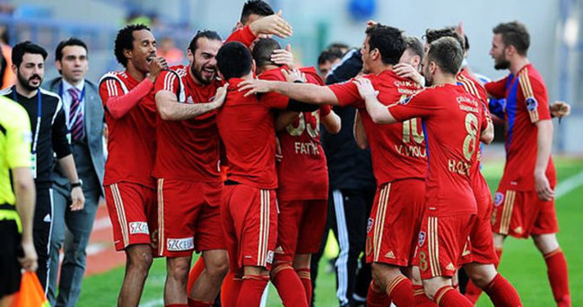 Karabükspor Gençleri iki golle geçti