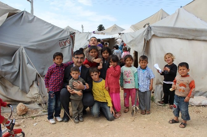 Suriyeli Çocuklar Aşılandı