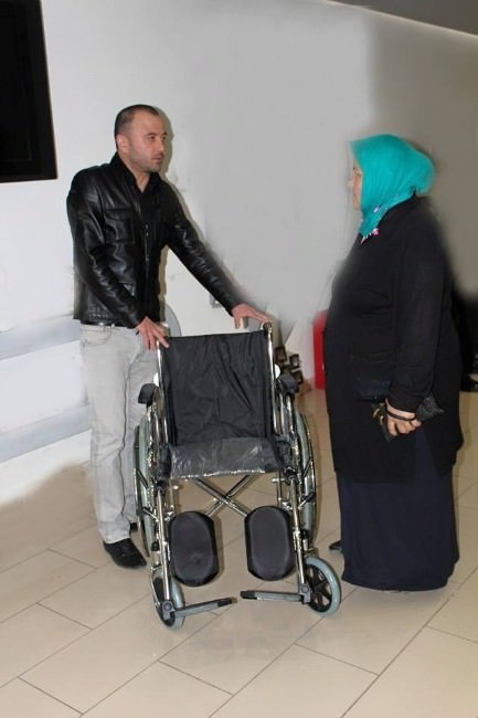 Kızılay’dan Engelli Vatandaşlara Tekerlekli Sandalye