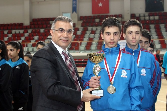 Yıldızlar Badminton Türkiye Şampiyonası Sona Erdi