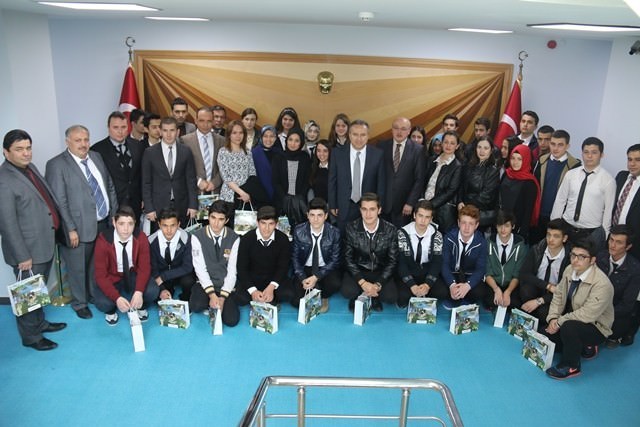 Öğrencilerden Vali Ali Fidan’a Ziyaret