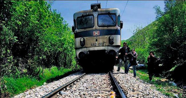 Mültecileri bu kez tren ezdi: 14 ölü