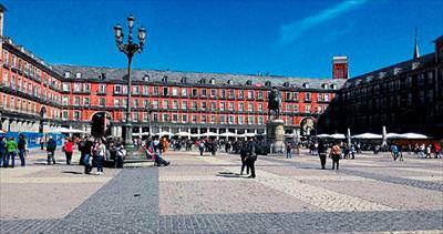 Şık ve ihtişamlı başkent: Madrid