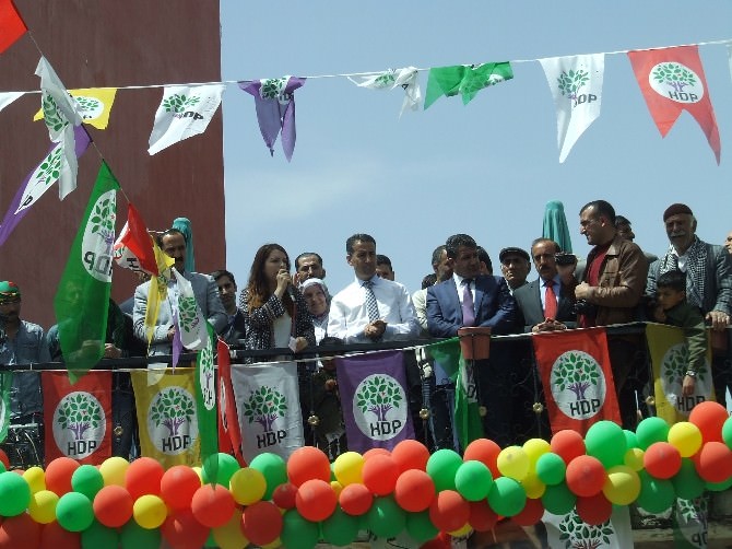 HDP Malazgirt’te Seçim Bürosu Açtı