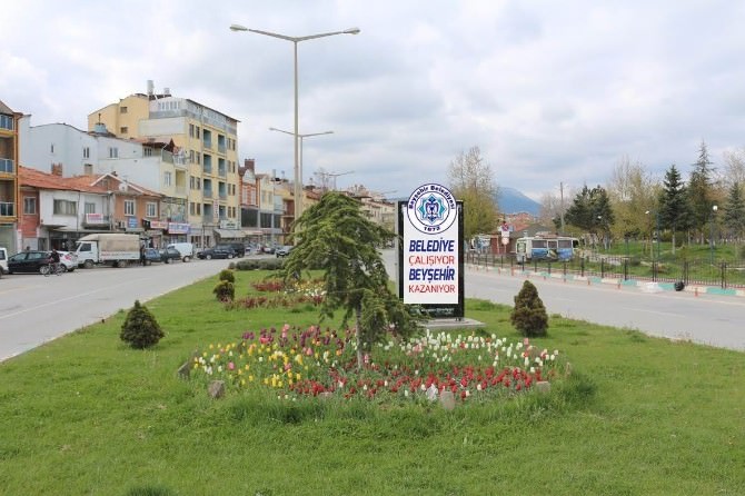 Beyşehir’de 60 Bin Lale Soğanı Dikildi